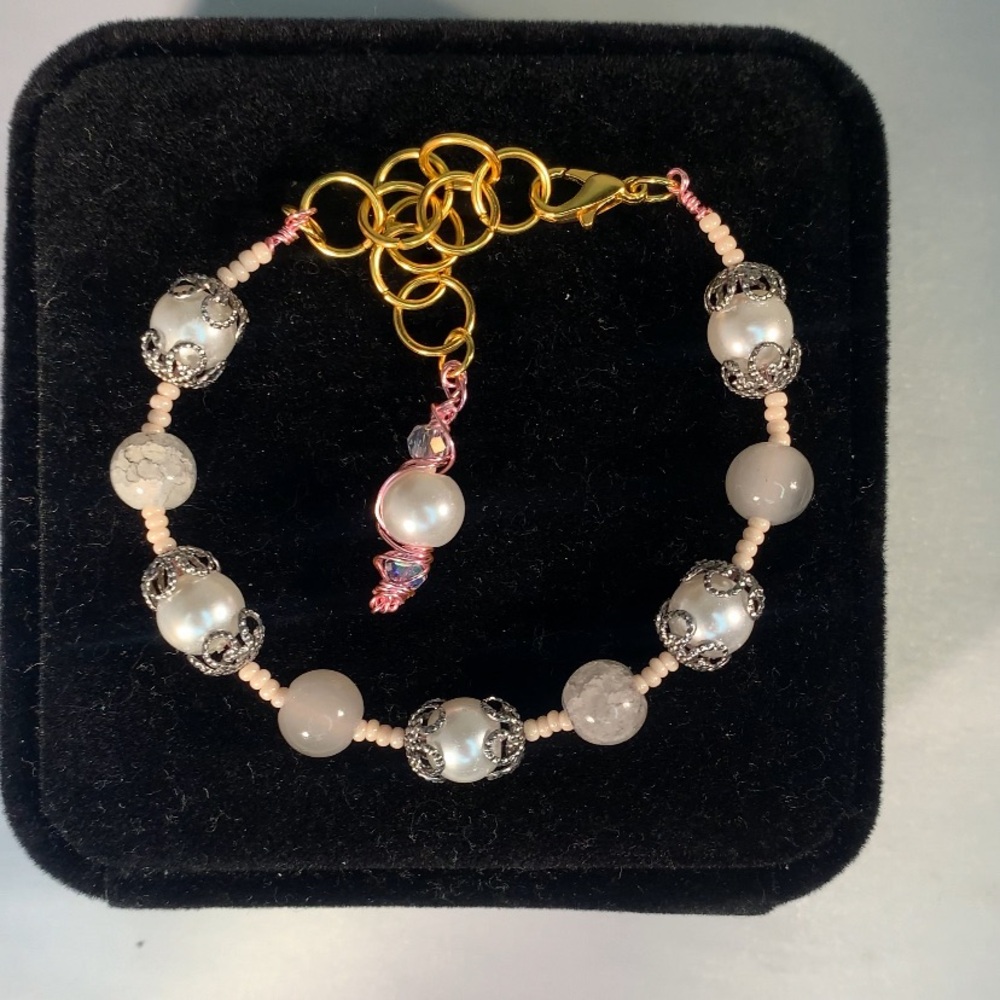 PEARL HEIRLOOM — Artisan Glass Pearl Seed Bead Bracelet with Wire Wrapped Charm